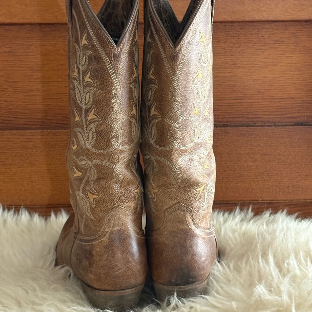Ariat ‘Circuit Rosewood’ Light Brown Western Cowboy Boots with Floral Embroidery - Picture 4 of 8